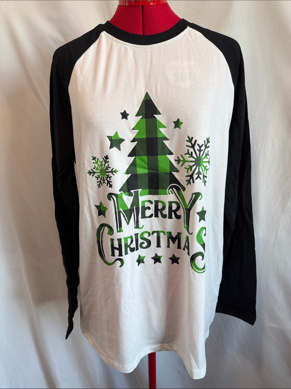 Merry Christmas Raglan Long-Sleeve Tee - Black & Green